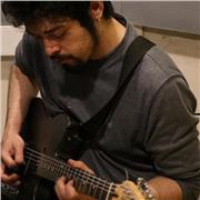 Clases de guitarra, bajo, ukelele y música en general (solfeo, teoría, armonía, arreglos, orquestación, contrapunto y grabación)